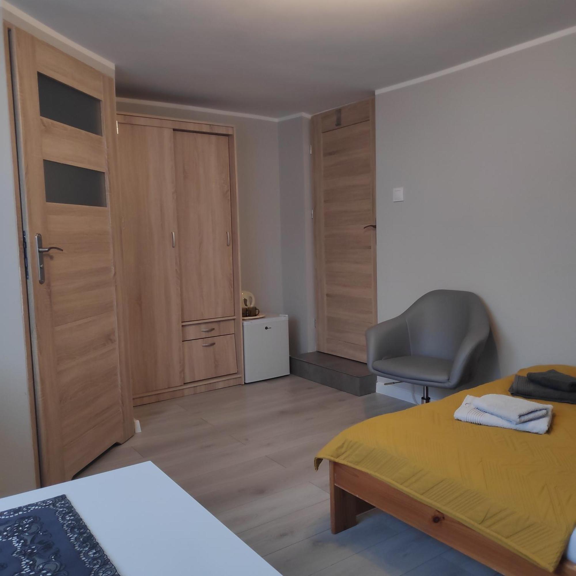 Pokoje Goscinne Moli Leba Bagian luar foto